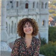 Interprete e traduttrice e sì, insegno anche a scuola! Se vuoi migliorare in inglese e in francese, contattami!